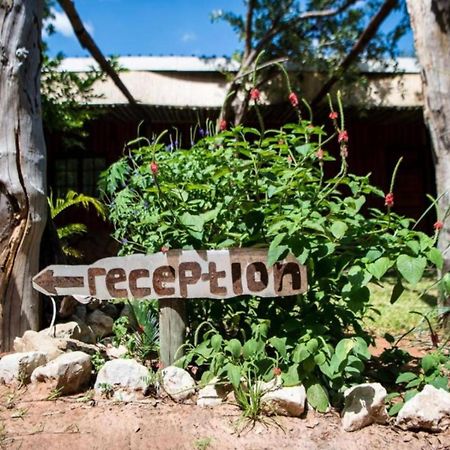 Nxabii Cottages Kasane Eksteriør bilde