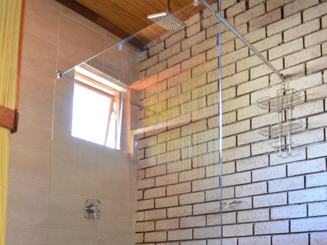 Nxabii Cottages Kasane Rom bilde