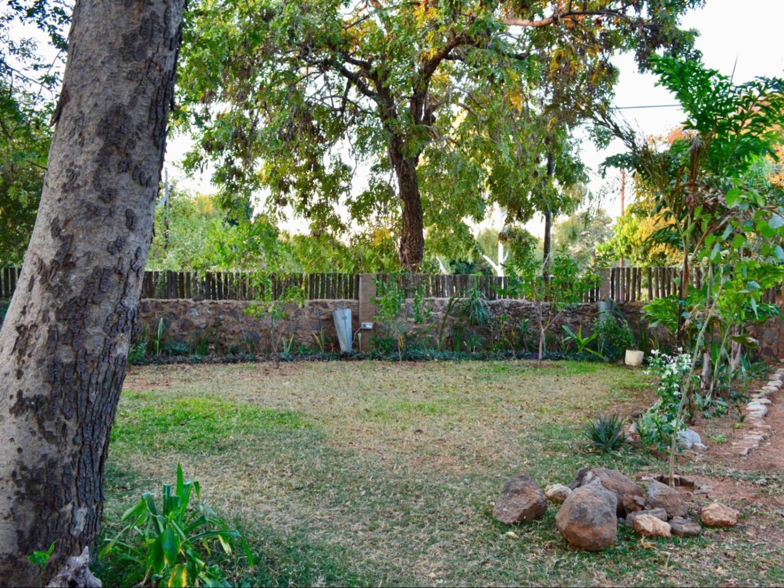 Nxabii Cottages Kasane Eksteriør bilde